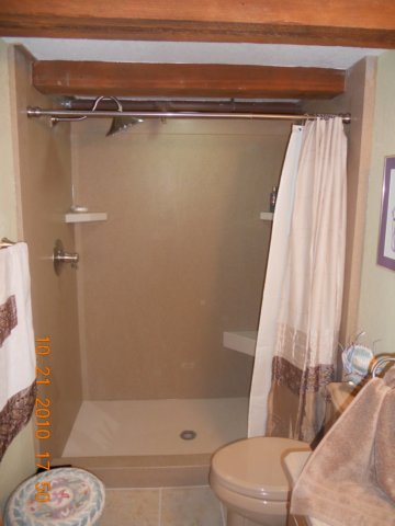 solidsurfaceshower8.jpg